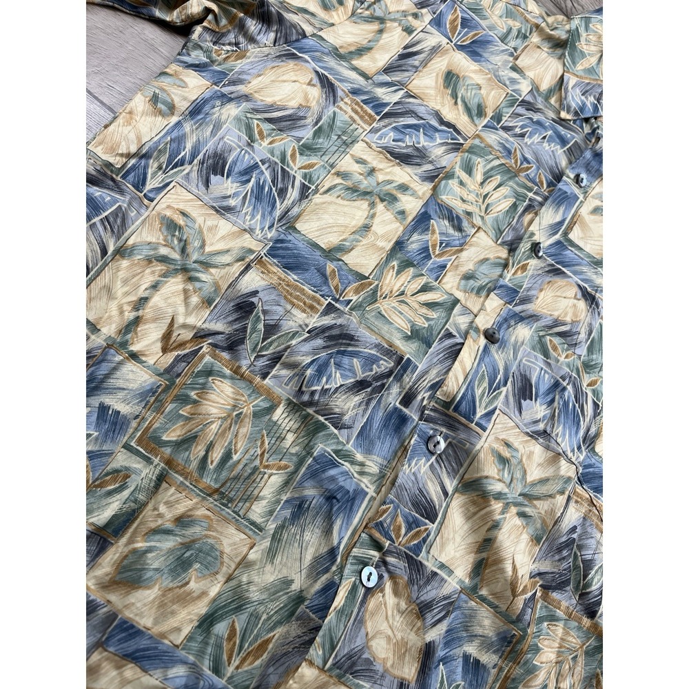 Tori Richard Vintage Hawaiian Shirt Mens Small Cotton Lawn Floral Palm Made USA - Picture 3 of 11